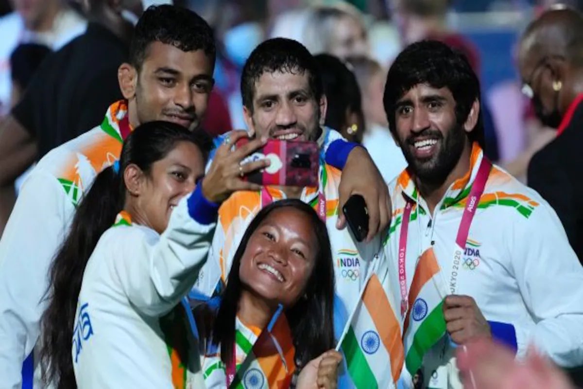 Indian athletes at the closing ceremony of the Tokyo Olympics.