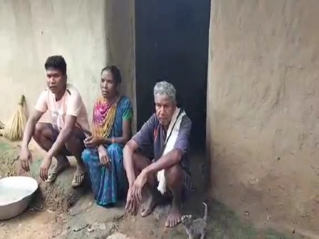 descendants of martyr telanga khadia are surviving hard in gumla