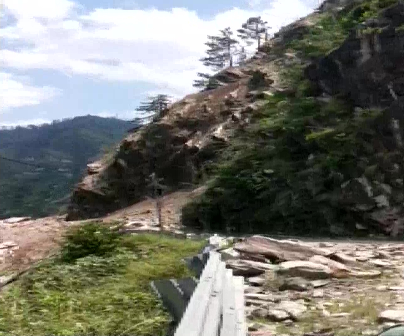landslide in himachal pradesh