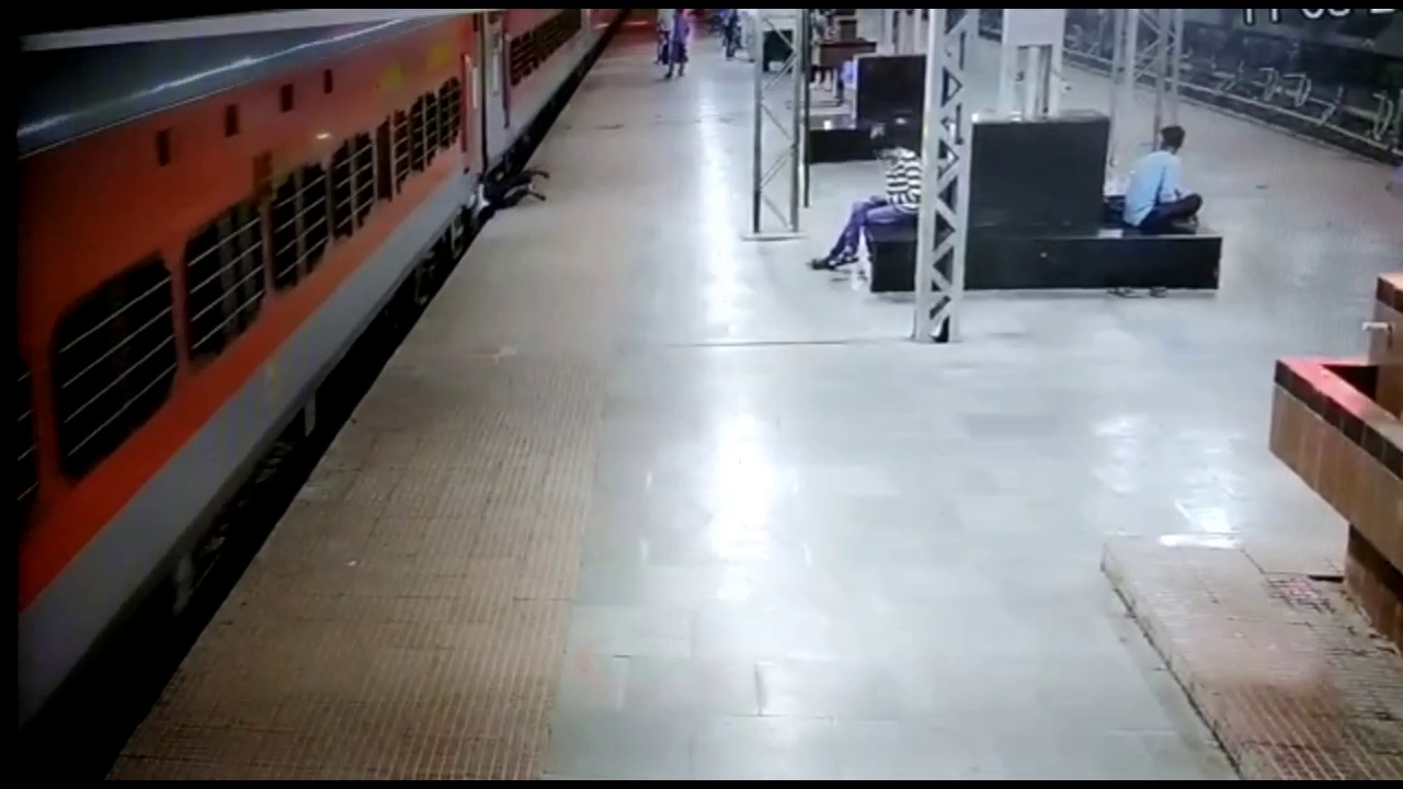 LIVE accident at ranchi railway station