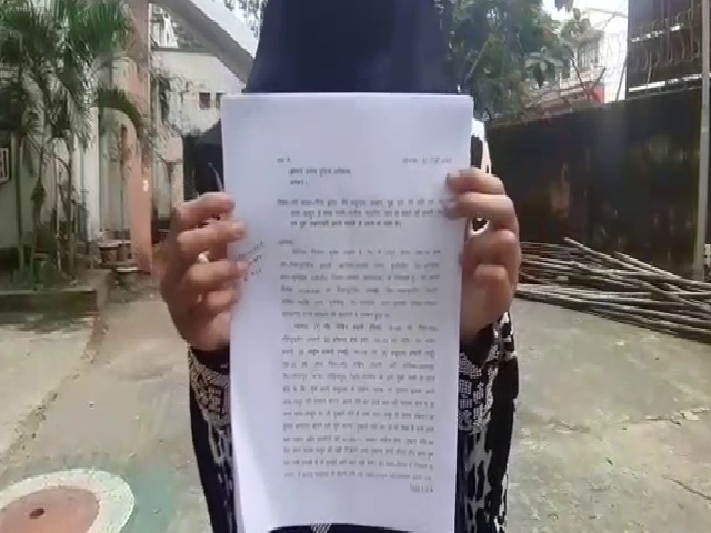 parents pressurising daughter to bring money every month from in-laws in dhanbad