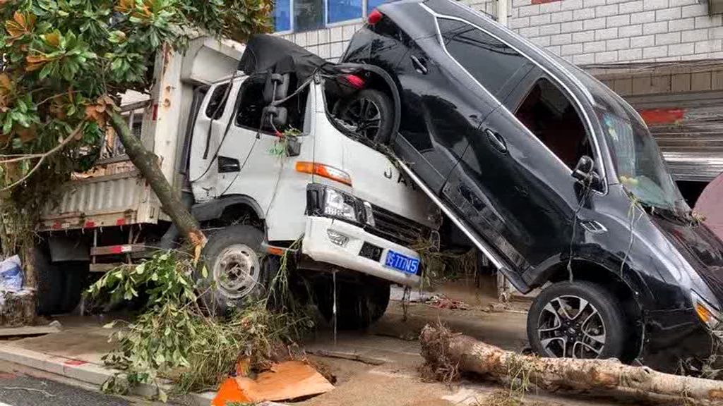 heavy rains, china