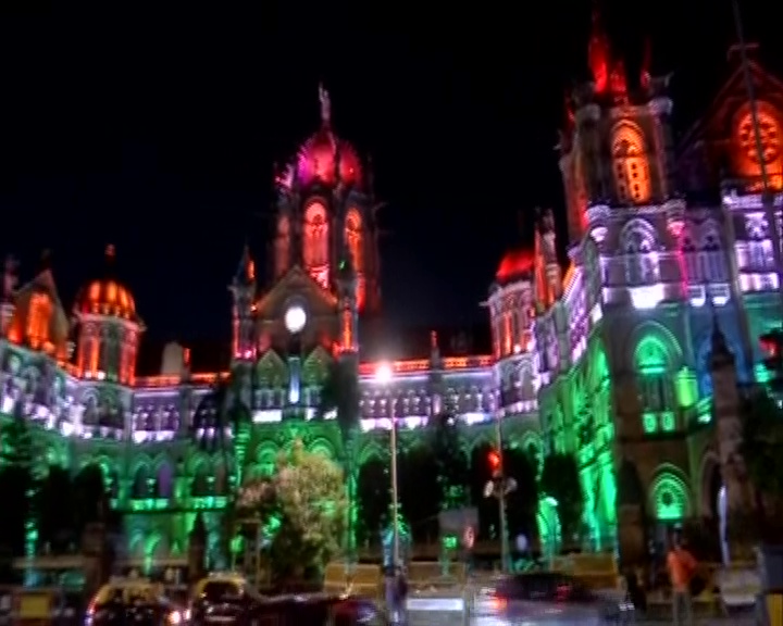 sivaji illuminated in tricolour