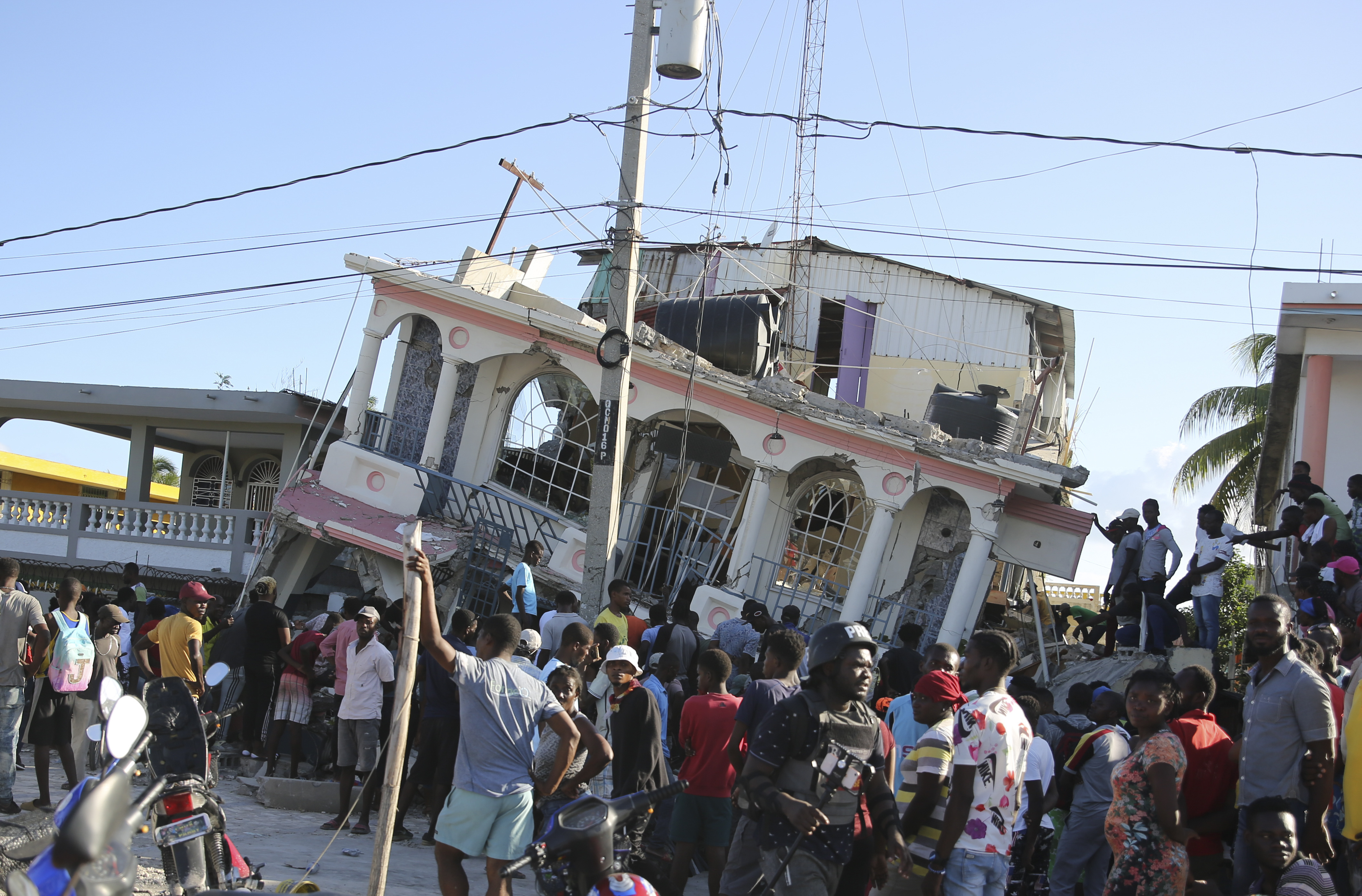 haiti, building collapse