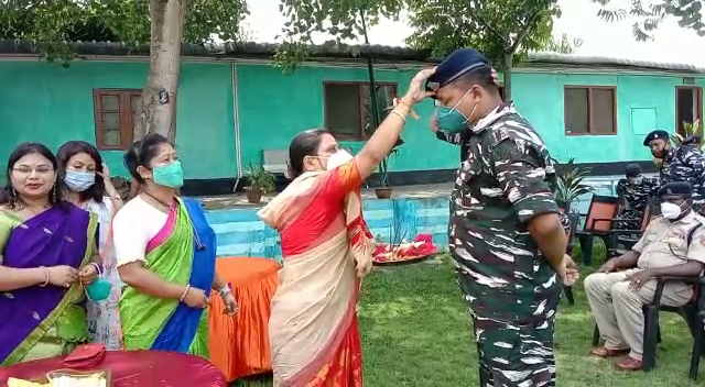 raksha-bandhan-celebrations-in-crpf-camp