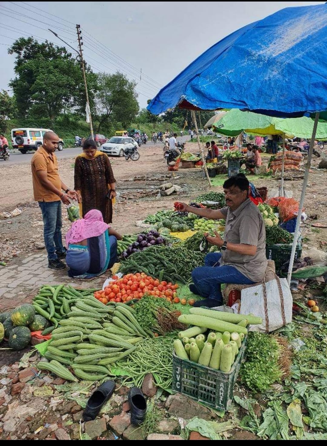 IAS selling vegetables