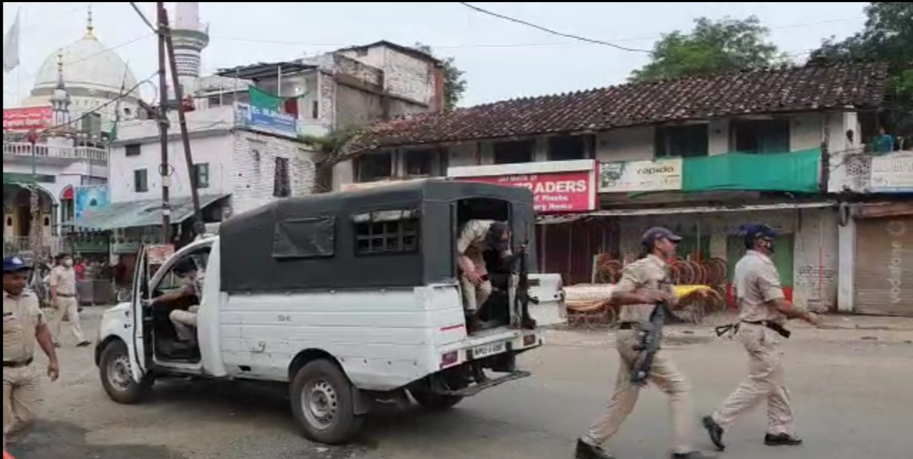 policemen entered house in midnight