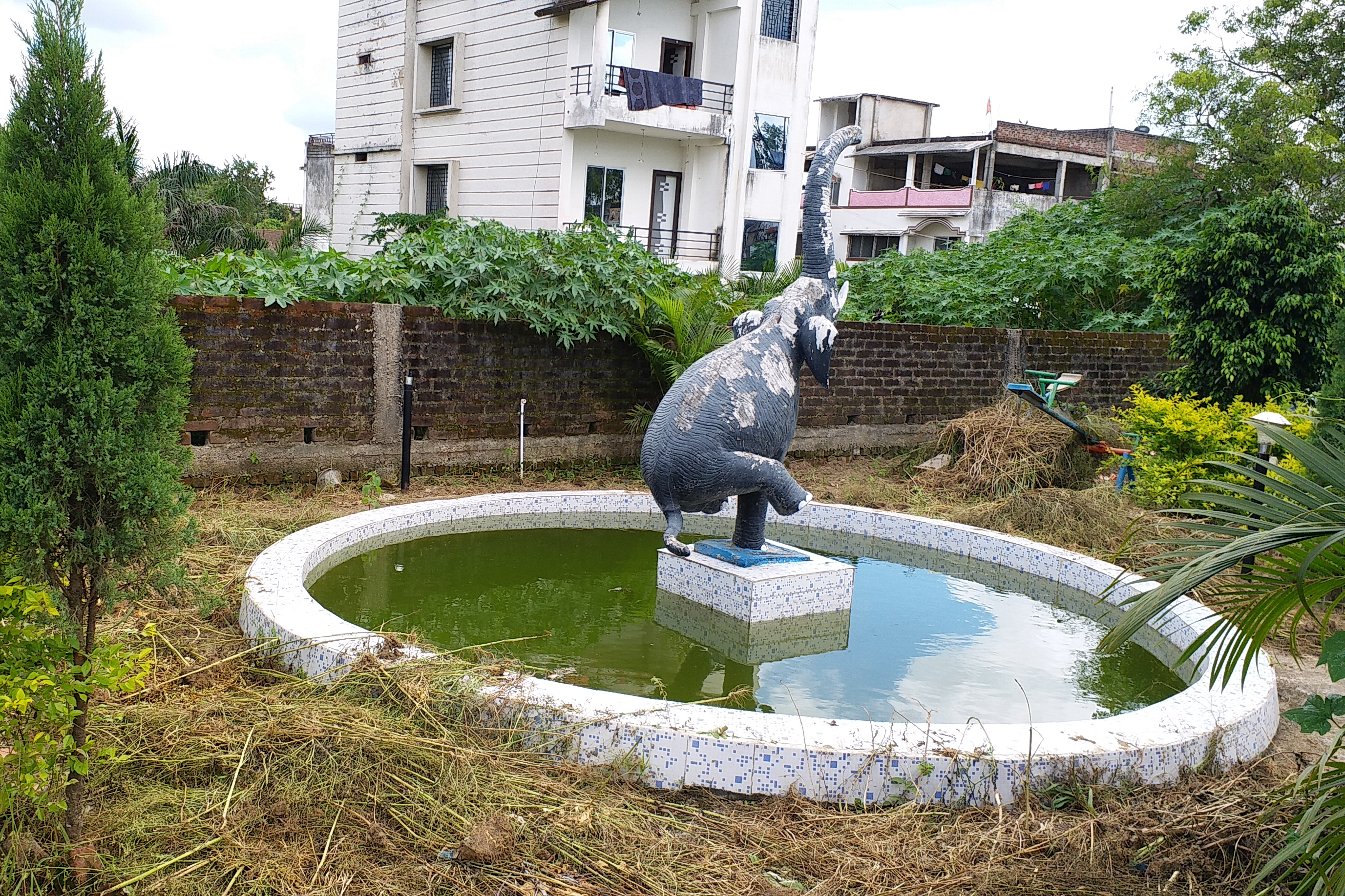 park in Lohardaga is in poor condition