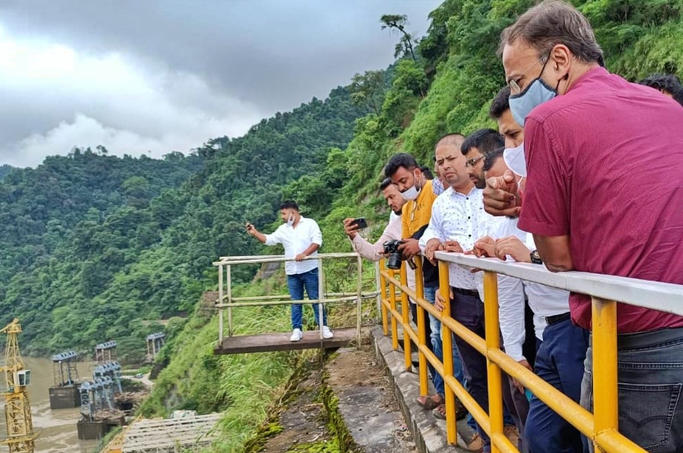 aasu leaders at subansiri lower dam