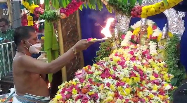 YADADRI sri lakshmi narasimha swamy temple, sri lakshmi narasimha swamy temple laksha pusparchana