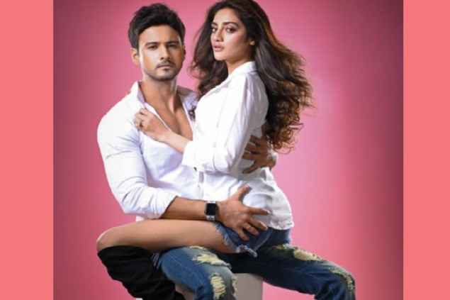 does nusrat jahan approve her sons father is yash dasgupta ? she shares fan's video that congratulates yashrat for child