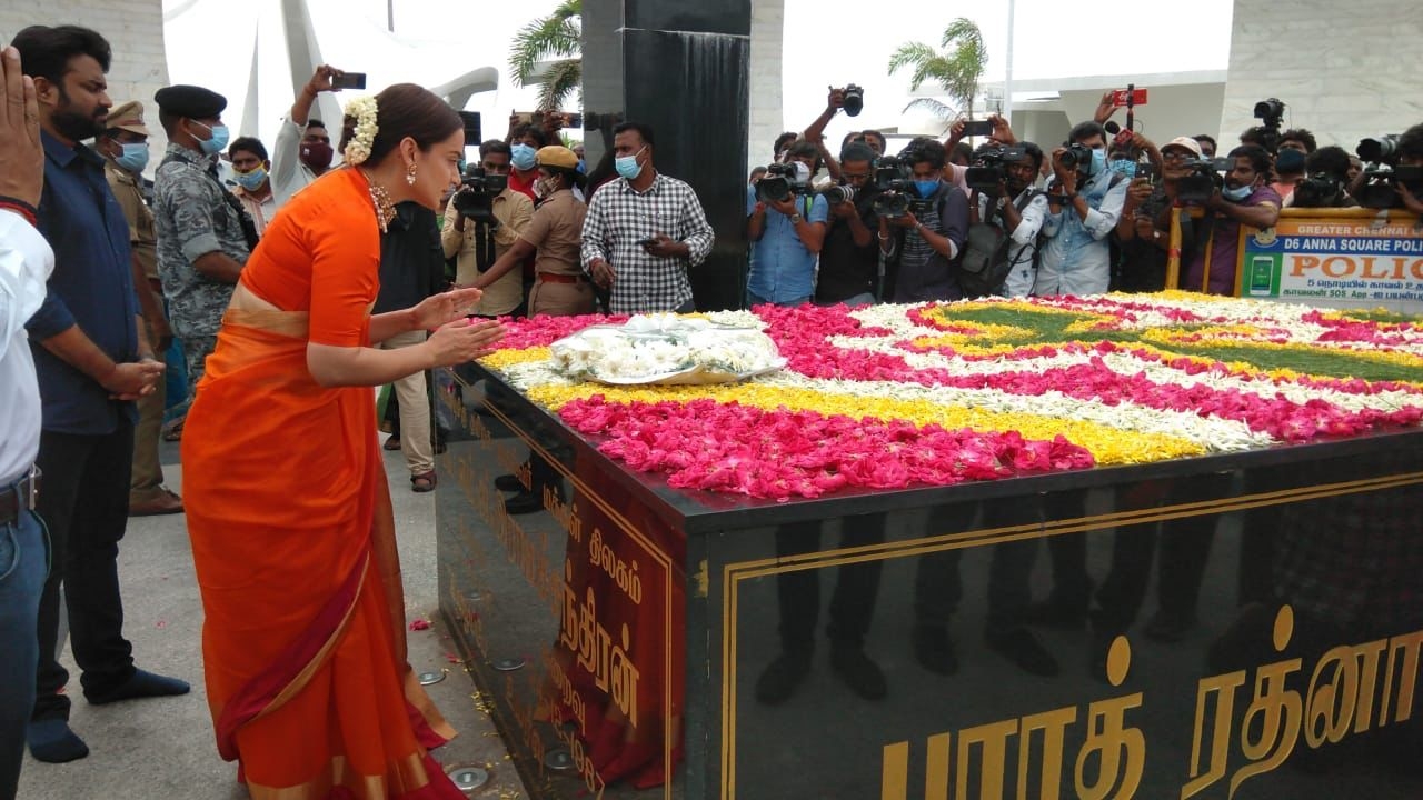 multiplex theatre owners decision kangana news latest  multiplex theatre owners thalaivi news update  kangana ranaut paid tribute jayalalitha news  kangana ranaut jayalalitha memorial marina beach news  തലൈവി സ്‌മാരകം കങ്കണ റണൗട്ട് വാർത്ത  കങ്കണ റണൗട്ട് പുഷ്‌പാർച്ചന തലൈവി വാർത്ത  പുഷ്‌പാർച്ചന കങ്കണ ചെന്നൈ മറീന ബീച്ച് വാർത്ത  മൾട്ടിപ്ലക്‌സ് തിയേറ്റർ കങ്കണ വാർത്ത