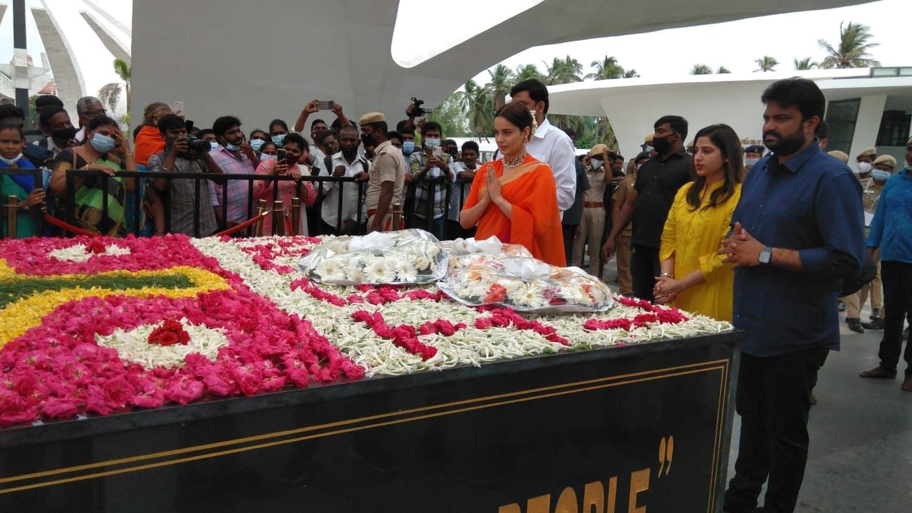 multiplex theatre owners decision kangana news latest  multiplex theatre owners thalaivi news update  kangana ranaut paid tribute jayalalitha news  kangana ranaut jayalalitha memorial marina beach news  തലൈവി സ്‌മാരകം കങ്കണ റണൗട്ട് വാർത്ത  കങ്കണ റണൗട്ട് പുഷ്‌പാർച്ചന തലൈവി വാർത്ത  പുഷ്‌പാർച്ചന കങ്കണ ചെന്നൈ മറീന ബീച്ച് വാർത്ത  മൾട്ടിപ്ലക്‌സ് തിയേറ്റർ കങ്കണ വാർത്ത