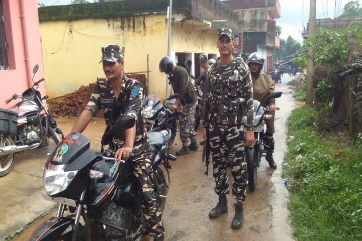 flag march removed in naxalite areas regarding assembly election