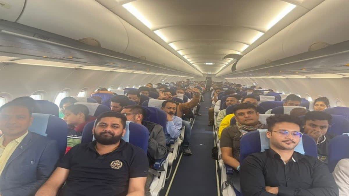 Flight  Dhaka  IndiGO  കനത്ത മൂടല്‍മഞ്ഞ്  സൂരജ് സിങ് ഠാക്കൂര്‍