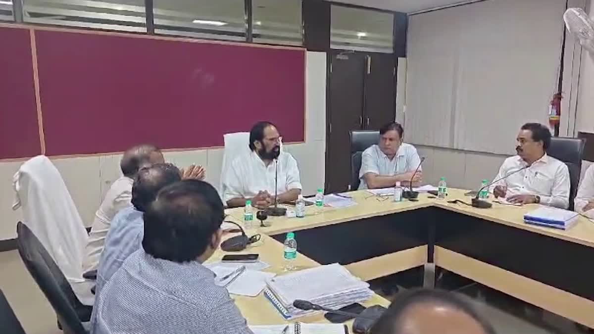 Minister Uttam Kumar Reddy Instructions to Officials