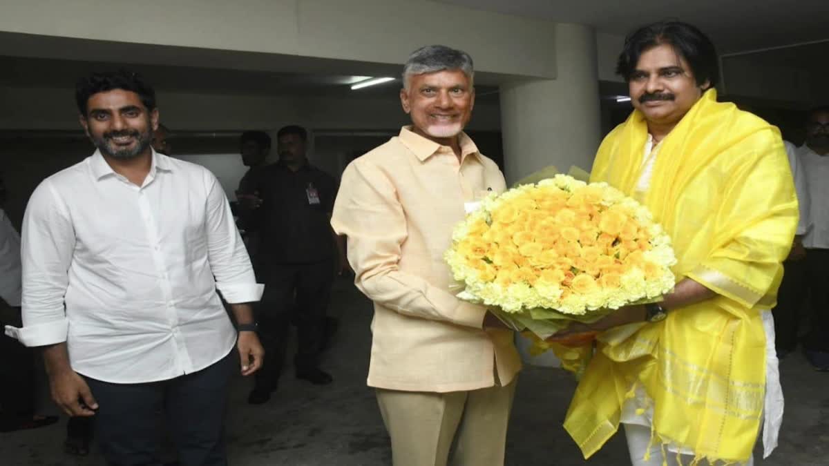 chandrababu_pawan_kalyan_at_bhogi_festival