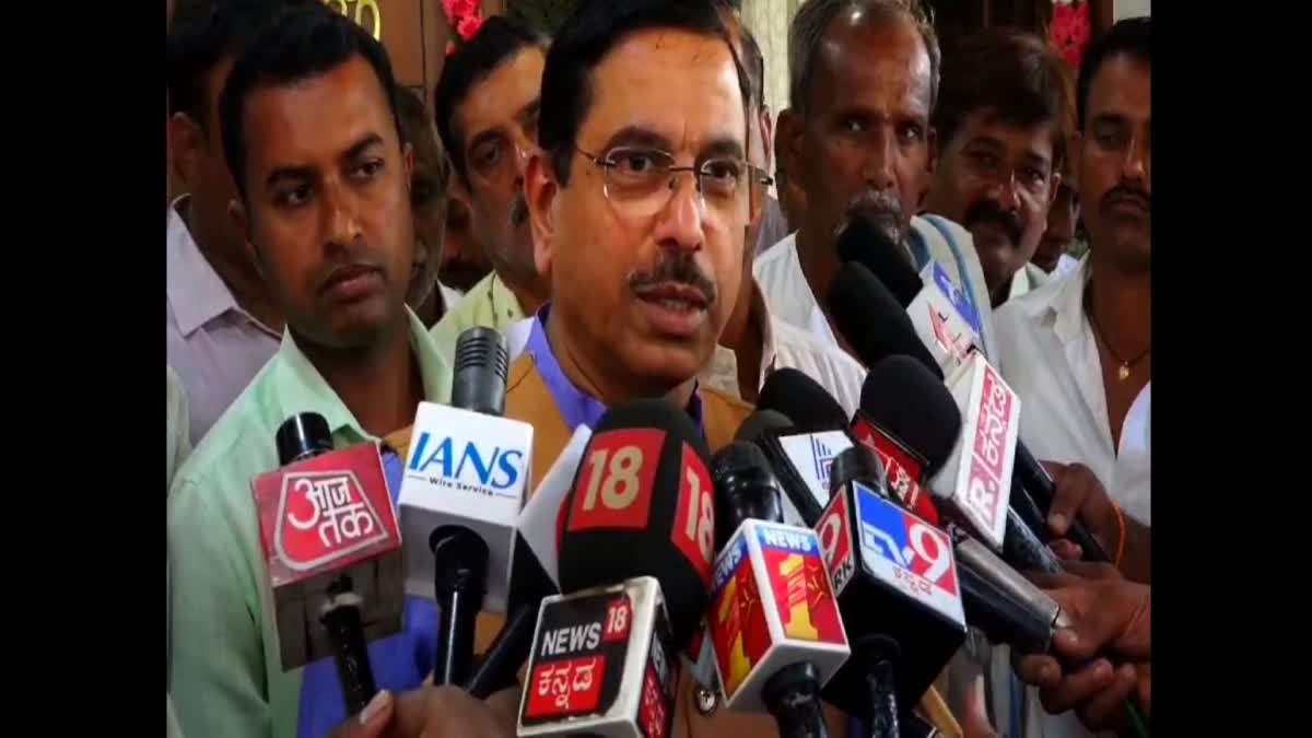 PRALHAD JOSHI SLAMS STATE GOVT