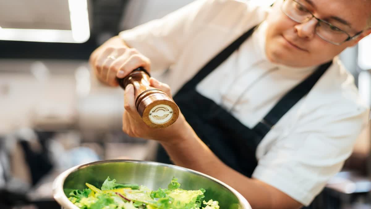 HOW TO REDUCE EXCESS SALT IN CURRY  TRICKS TO DECREASE SALT IN CURRY  HOW TO BALANCE EXCESS SALT IN CURRY  കറിയിലെ ഉപ്പ് കുറയ്ക്കാനുള്ള ടിപ്സ്