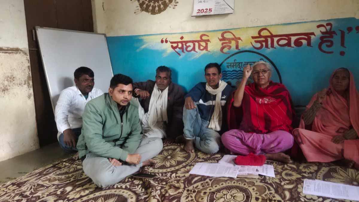 MEDHA PATKAR OPPOSED CRUISE PROJECT