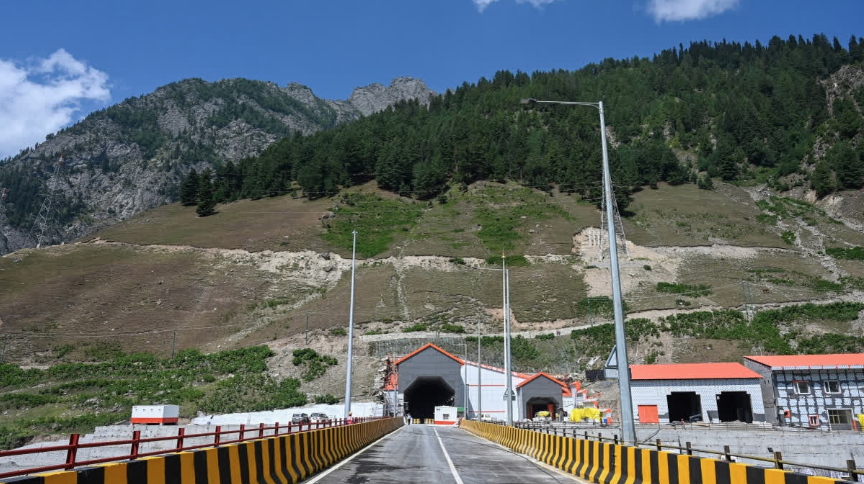 Z MORH TUNNEL STORY