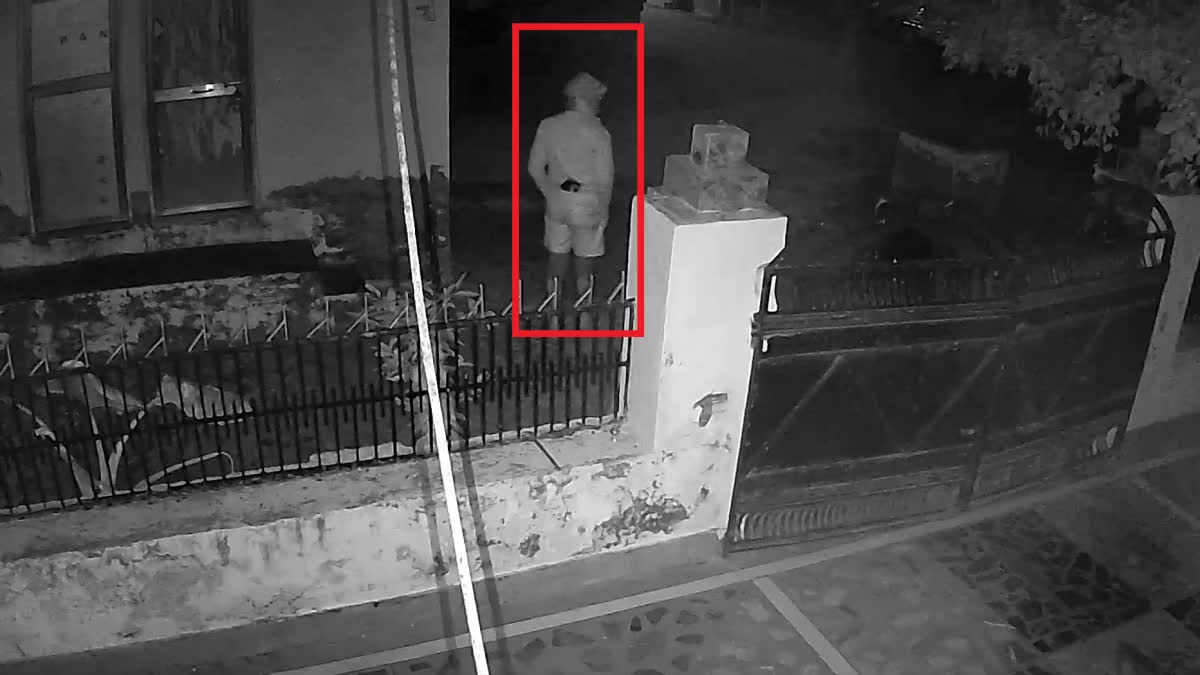 Theft in house in Rewari