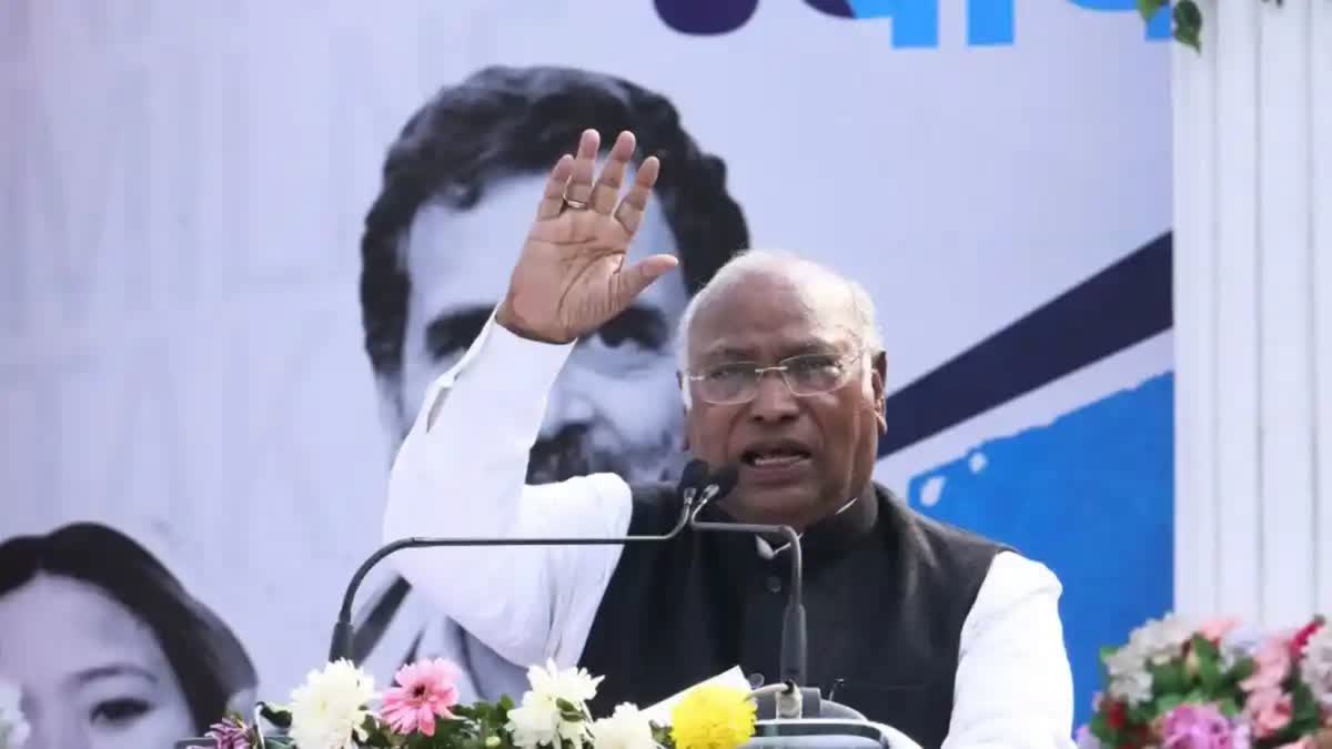 Mallikarjun Kharge accuses Modi govt selling country in ambikapur