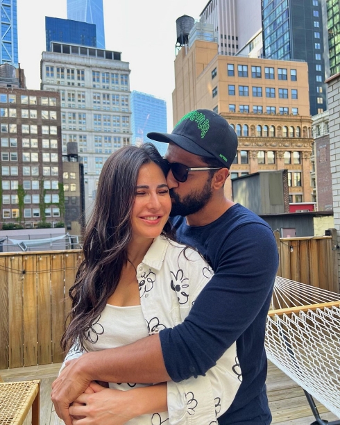 Vicky Kaushal kisses Katrina Kaif in a candid picture