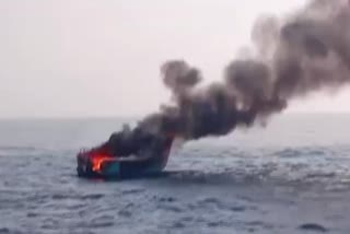 Boat_Caught_Fire_From_a_Fisherman_Boat