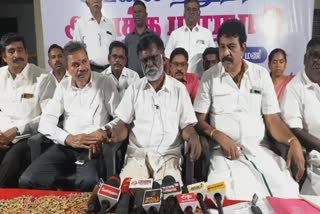 Tamil Nadu Ministers hold talks with protest Jacto Jio