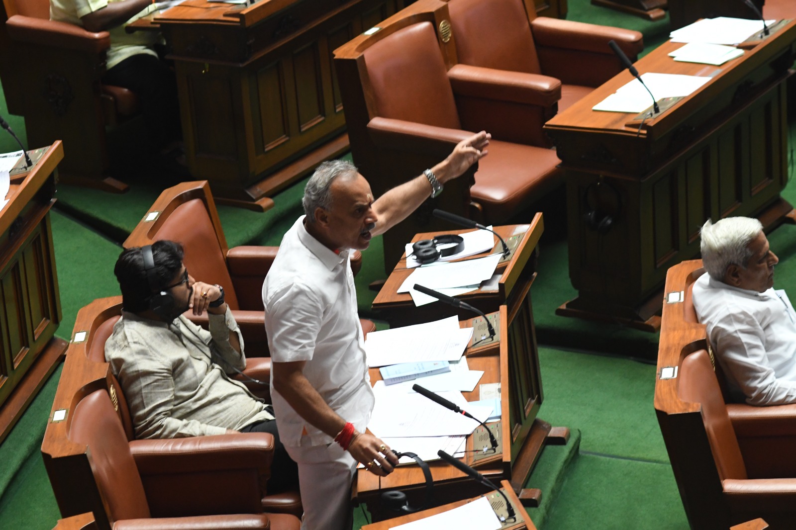 ಶಾಸಕ ಸುರೇಶ್ ಗೌಡ