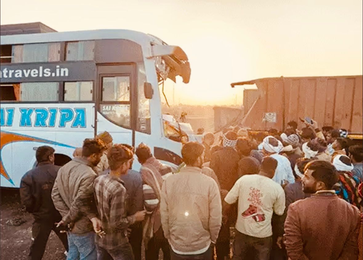 MANDSAUR Devotees Bus Accident