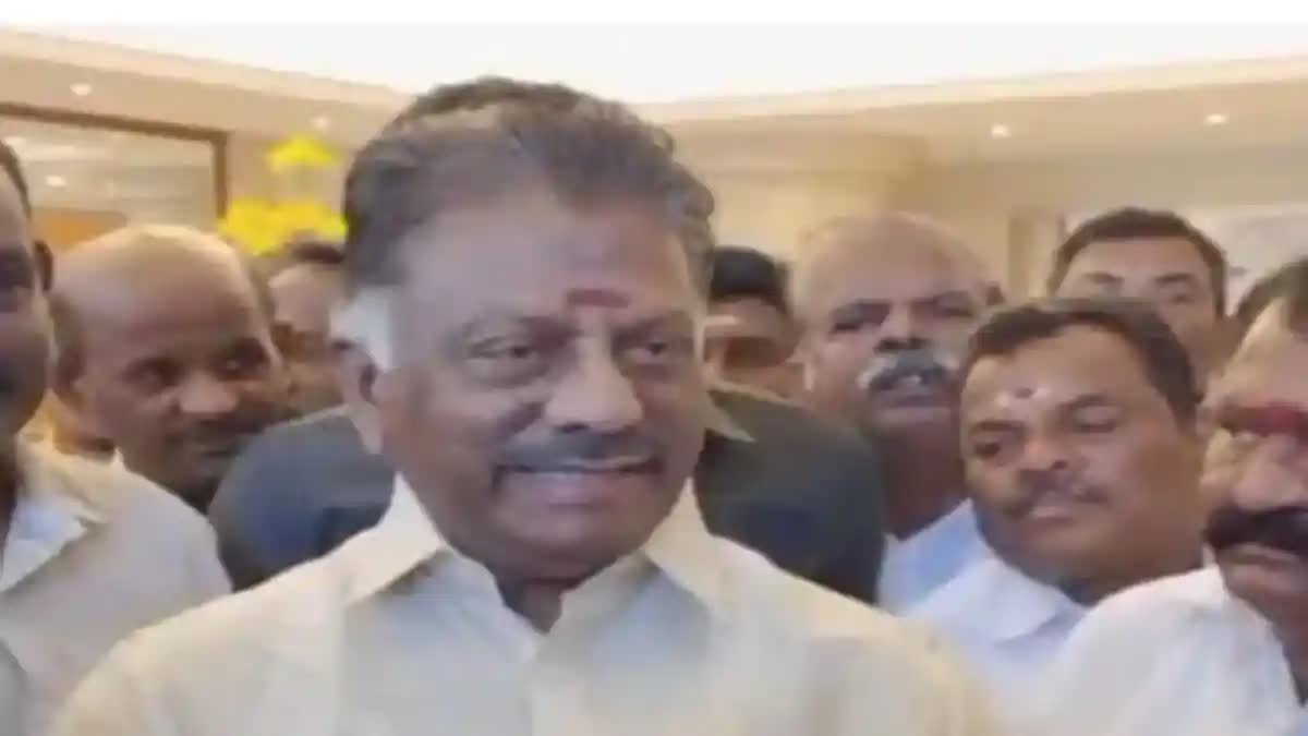 AIADMK leader O Panneerselvam  AMMK founder TTV Dhinakaran  Seat sharing Talks with BJP  Tamilnadu Poltics