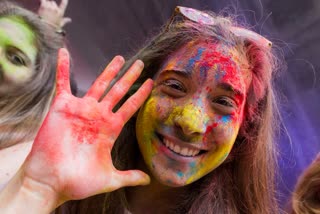 Tips To Protect Home From Holi Colours