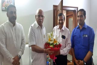 former-director-of-jayadeva-heart-institute-dr-manjunath-met-b-s-yadiyurappa