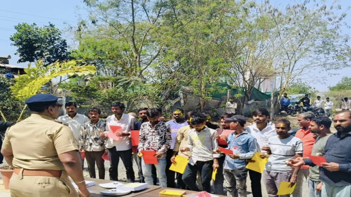 Red and yellow notices to goons