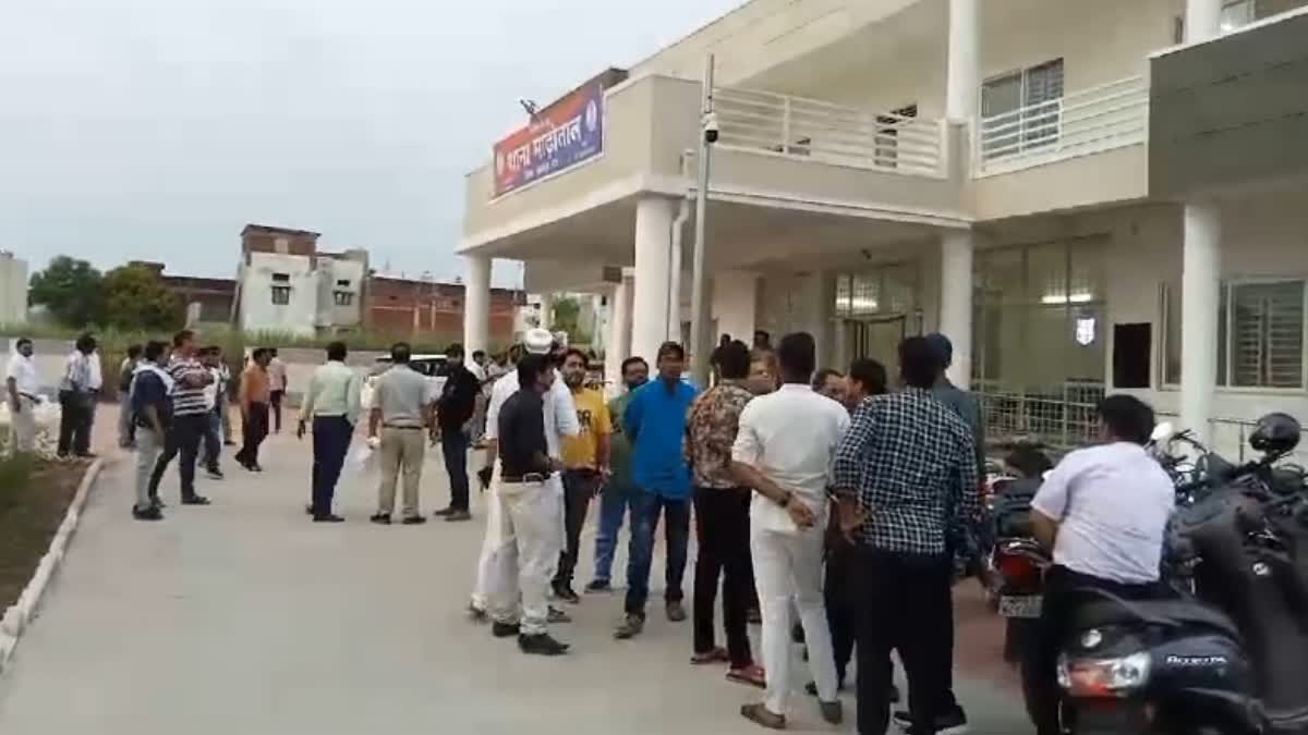 Jabalpur RTO Jitendra raghuwanshi Assaulted