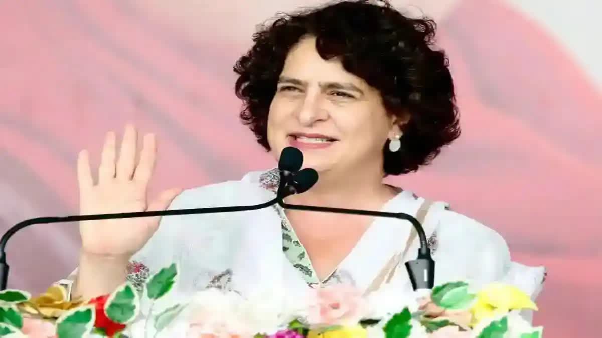 CONGRESS  PRIYANKA GANDHI VADRA  LOK SABHA ELECTIONS 2024  പ്രിയങ്ക ഗാന്ധി റോഡ് ഷോ