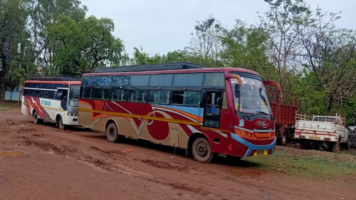 Kawardha Road Accident