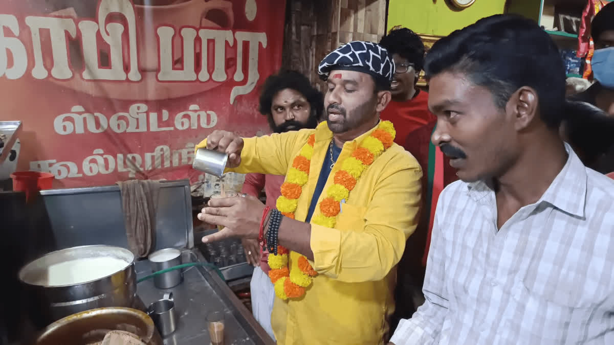 பஞ்ச் டயலாக் பேசி வாக்கு சேகரித்த கூல் சுரேஷ்