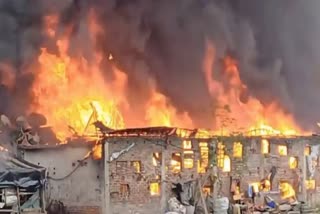 Fire broke out in a slum in Dumdum area