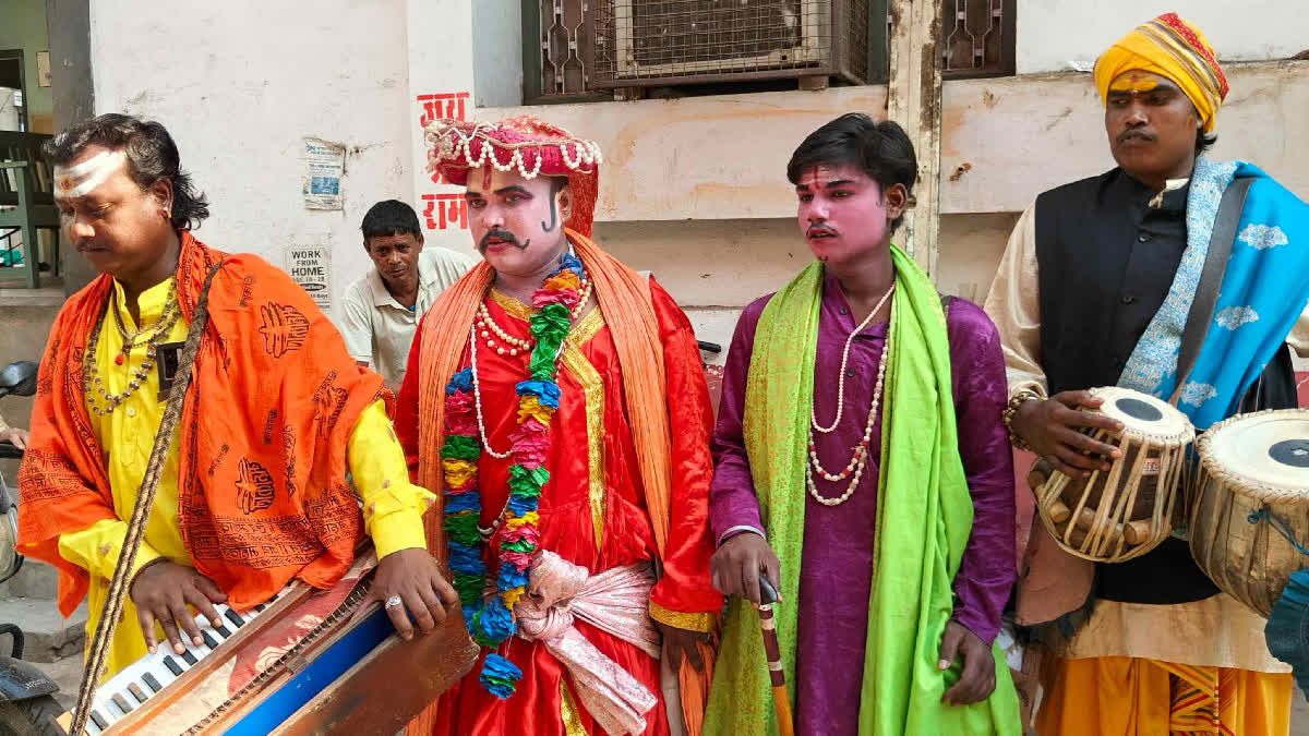 An Epic Moment In Modern Times By Karnataka Artists In Chhattisgarh