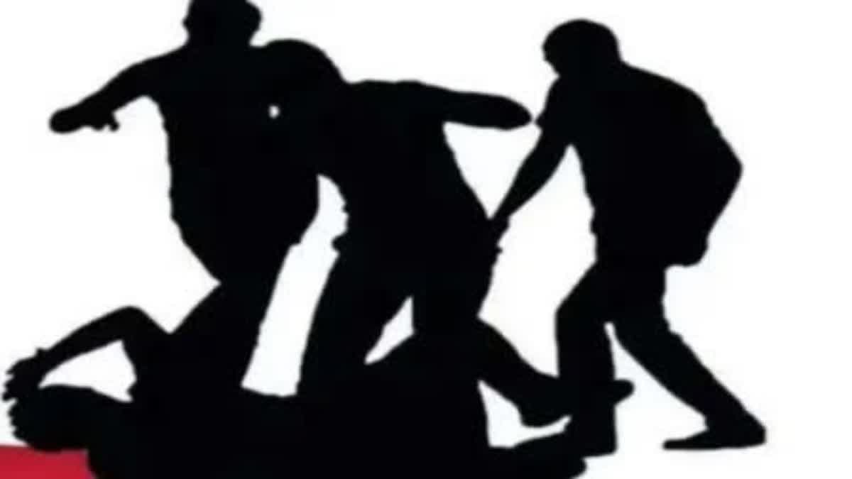 YCP Leaders Attack on TDP Workers In Kurnool