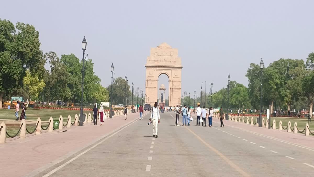 दिल्ली में दो दिन बाद आज आसमान साफ,आंधी-तूफान की चेतावनी
