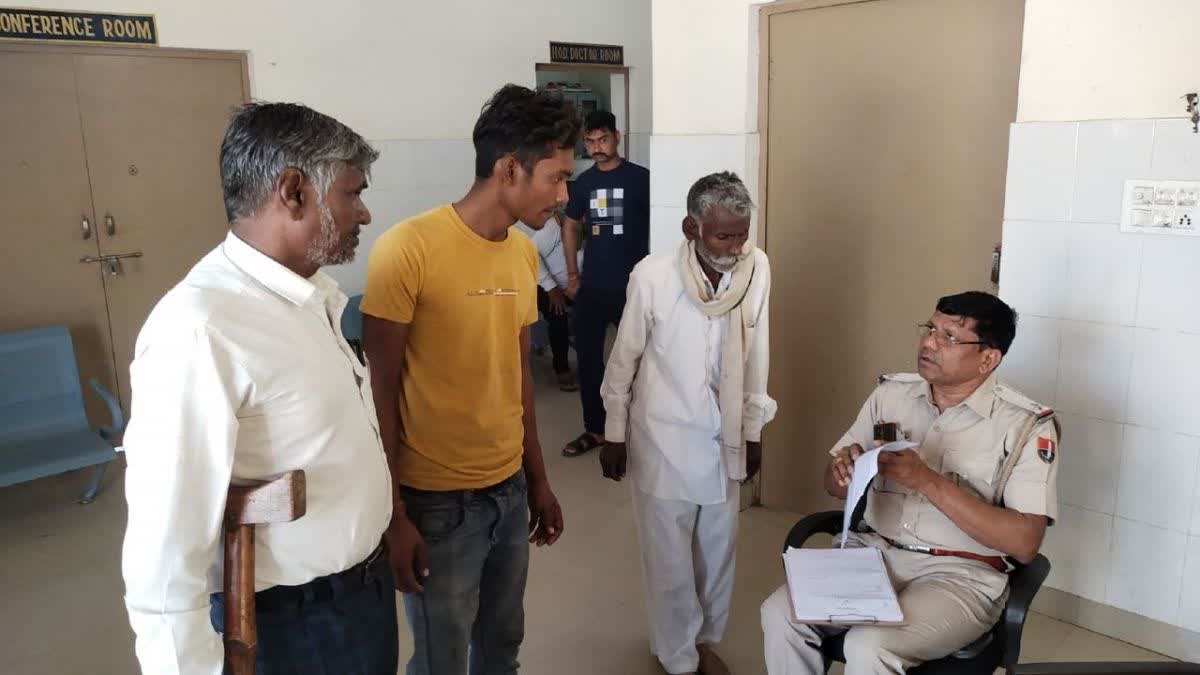 सड़क हादसे में पूर्व प्रधान और उनकी पत्नी की मौत
