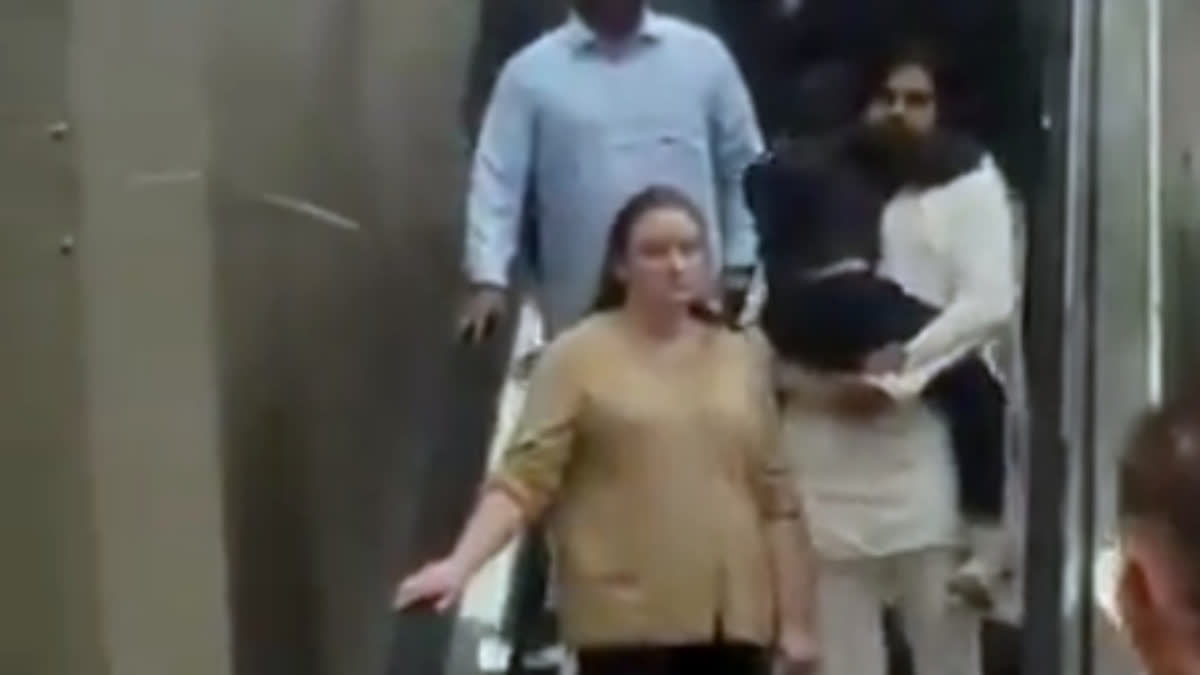 Pawan Kalyan with his wife and son