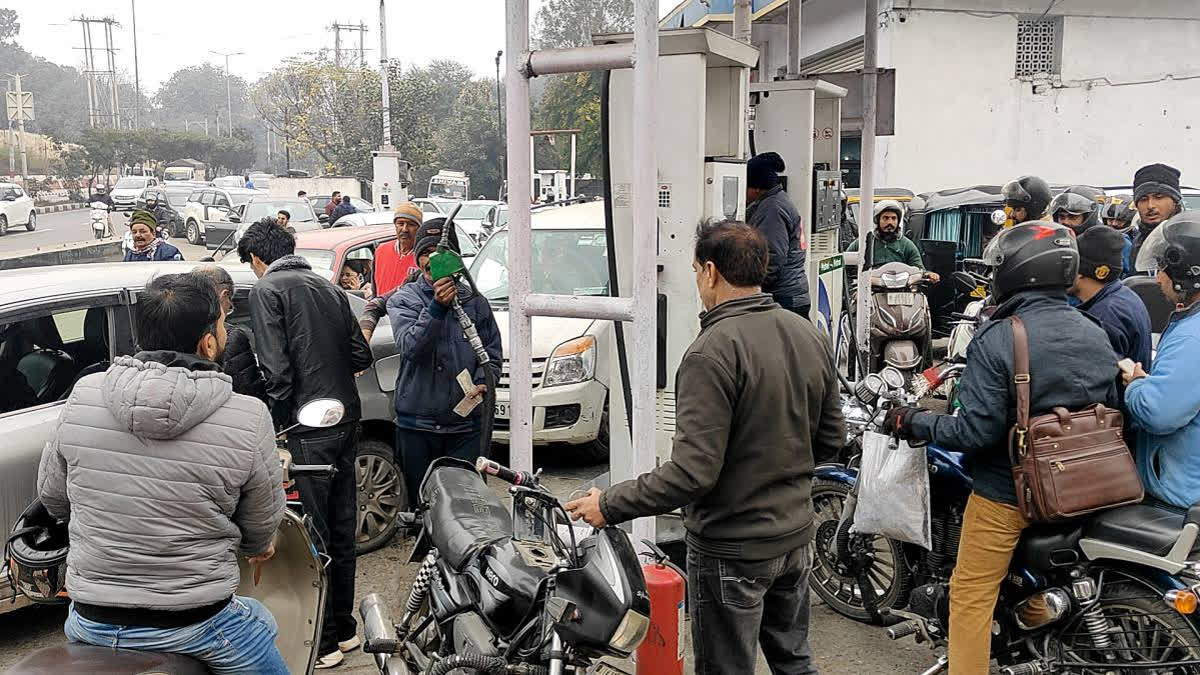 Delhi's Old Car No Fuel Policy To Kick In Soon, Most Fuel Stations Get Cameras To Scan Vehicles