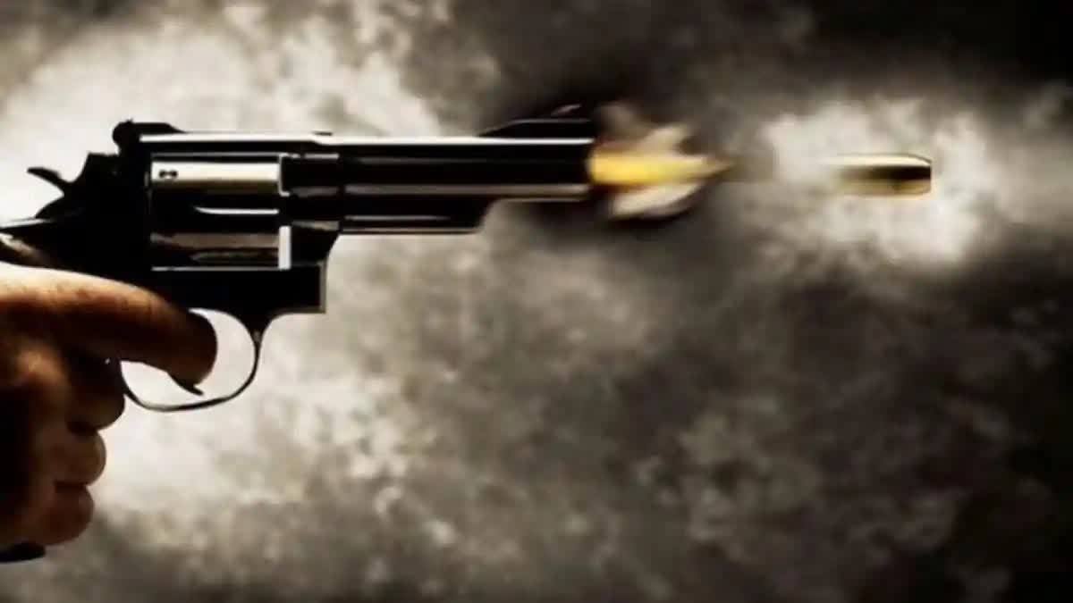 KARNATAKA GIRL KIDNAP AND MURDER  BIHAR MAN KILLED IN ENCOUNTER  KARNATAKA POLICE ENCOUNTER  കർണാടക പൊലീസ് വെടിവപ്പ്