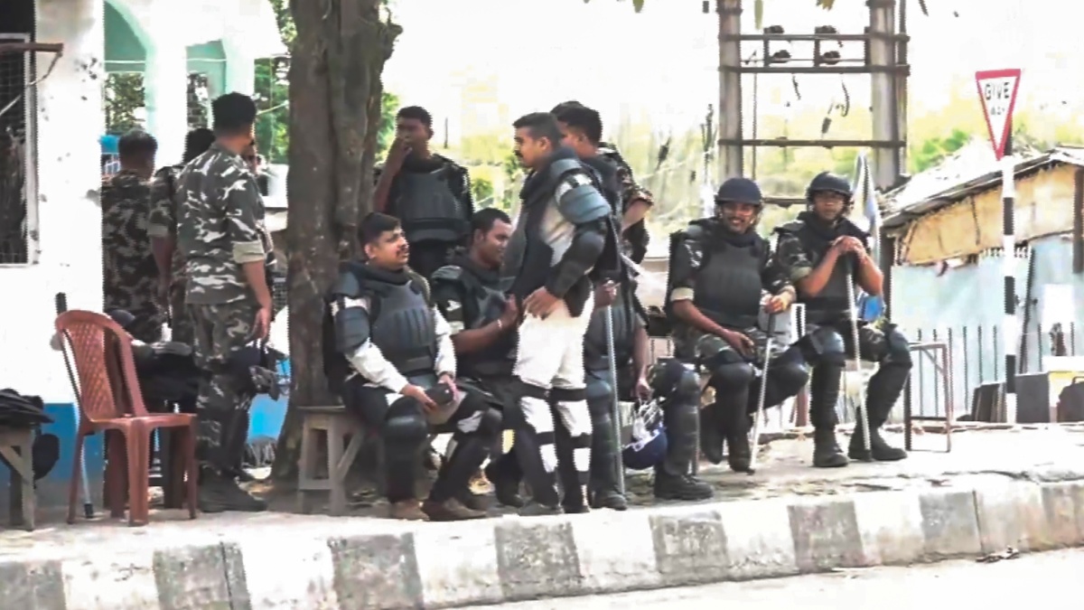 Violence At Waqf Protests In Bengal: Police Says Situation Under Control; BJP Warns Of A 'Second Exodus'