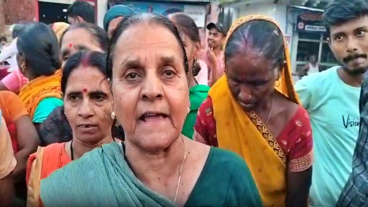 नालंद में महिलाओं का प्रदर्शन